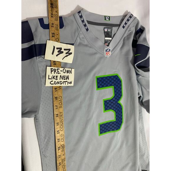 Russell Wilson Seattle Seahawks Jersey Size XL (Youth) Gray #3 NFL Team Apparel - Picture 4 of 10